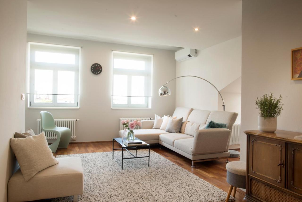 Luxury Penthouse Apartment 프라하 외부 사진